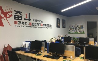 厦门真美在线网络科技有限公司 从一夜爆红到被疯狂质疑，香港“最美搬运工”港版罗拉后来怎么样了？